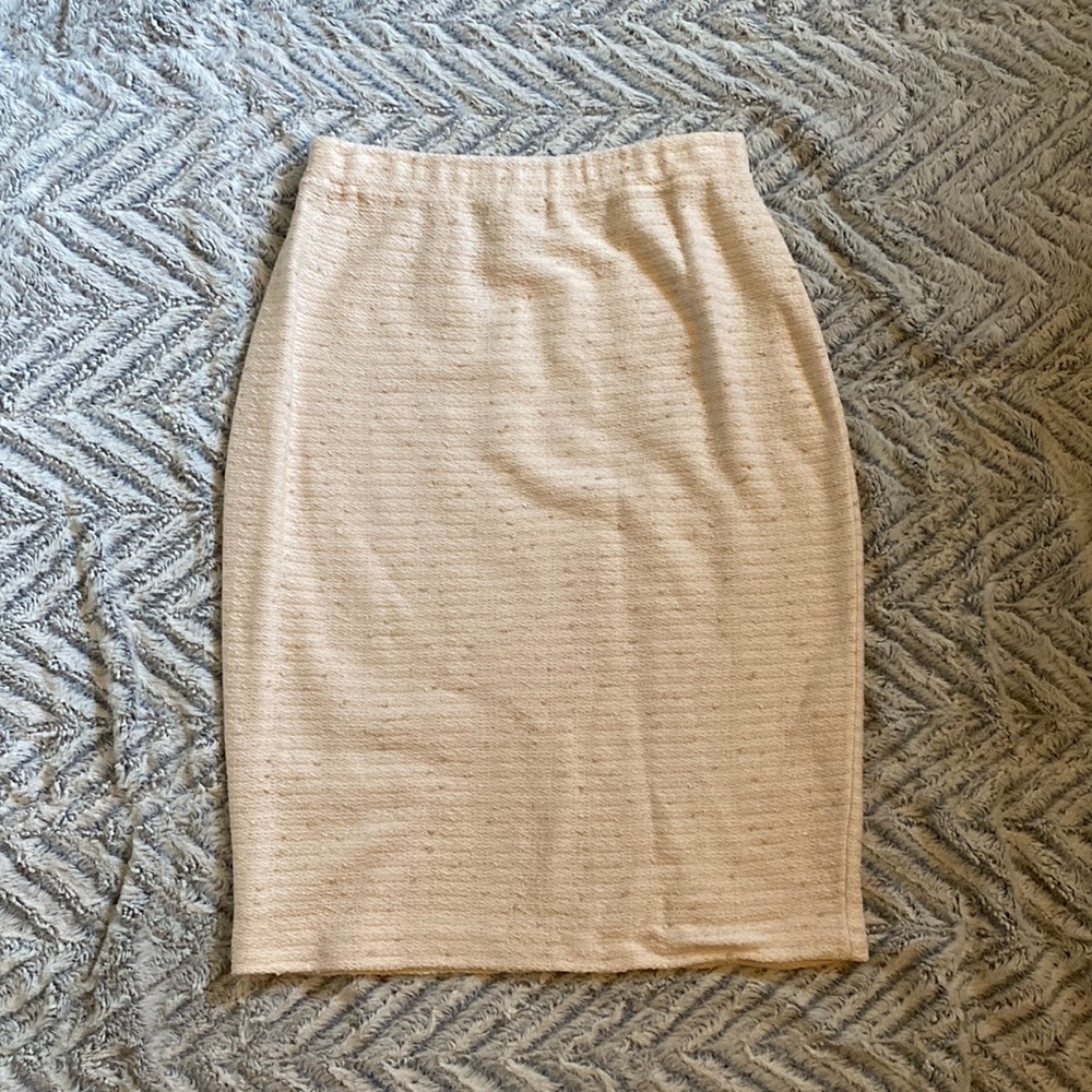 St. John collection skirt size 6 cream